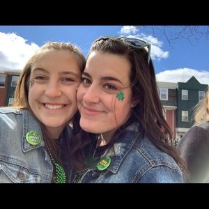 Meet your Posher, Carly